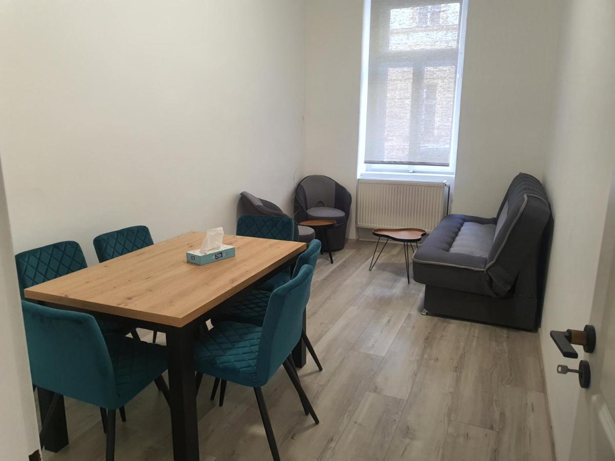 Hostel Comfort Prága Kültér fotó